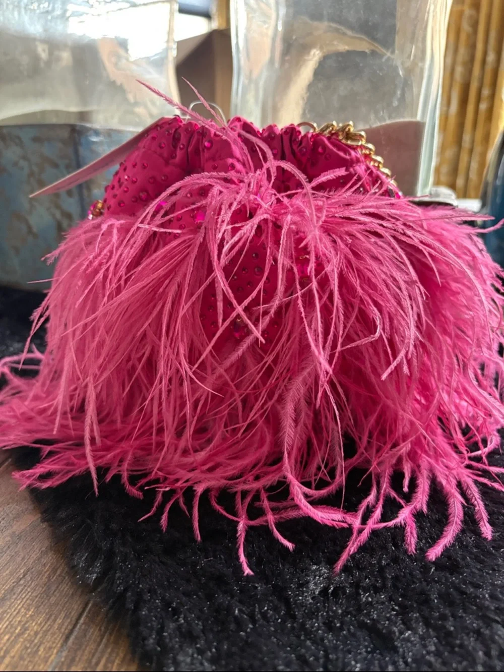 Olga Berg Livvy Fuchsia Feather Pouch NWT - Picture 3 of 11